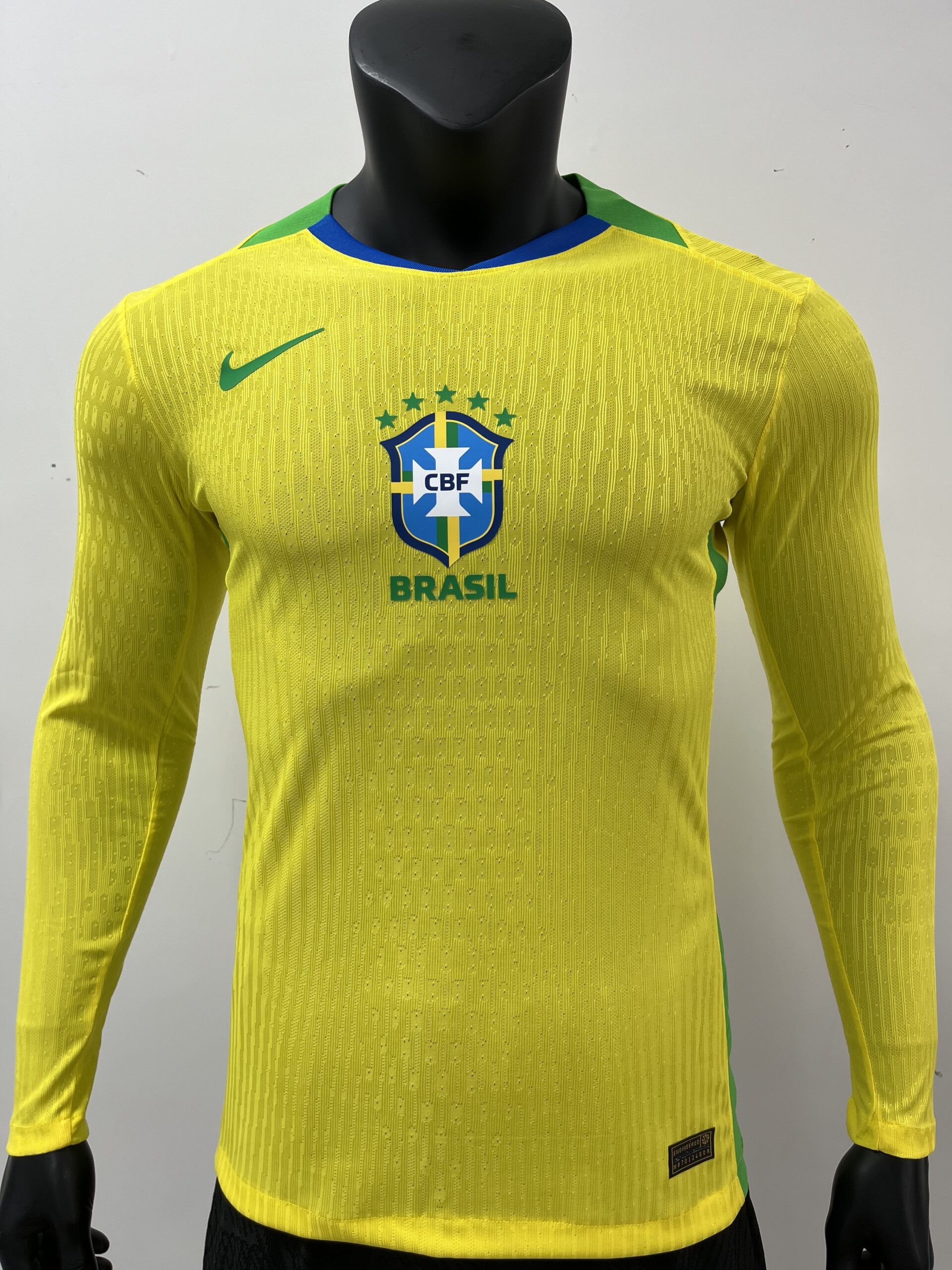 Brazil Home Full Sleeve Player Version – 25/26